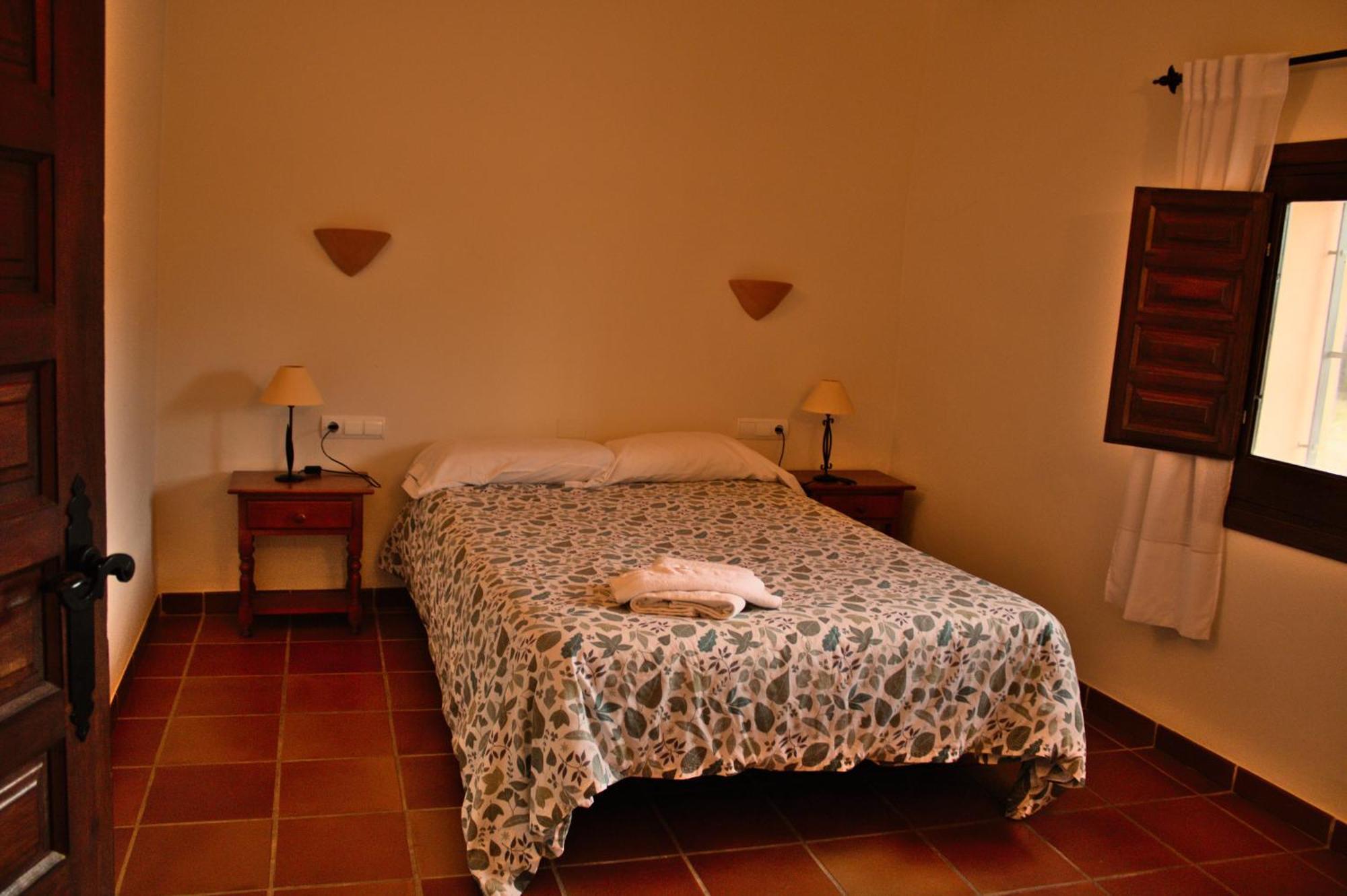 Castillo Con Piscina En Plena Sierra Calderona เซกอร์เบ ภายนอก รูปภาพ